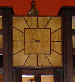 uurwerk met klokplaat van mirte fineer en mahonie biezen wijzers art nouveau marc tooten houtwerken